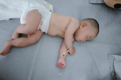 石家庄没满月的宝宝
